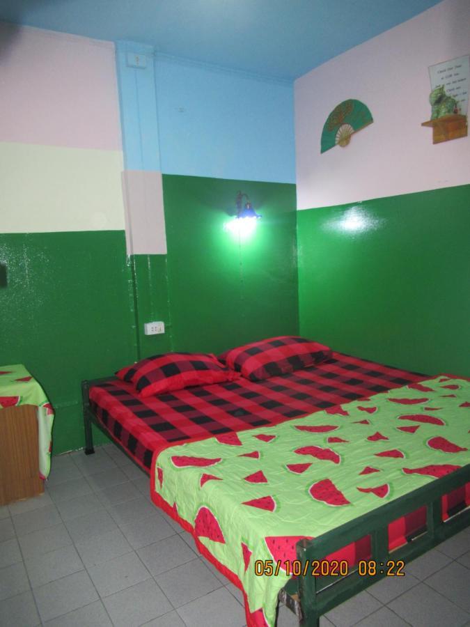 Jay Guesthouse And Restaurant (Adults Only) Чіангмай Екстер'єр фото
