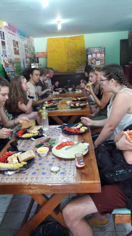 Jay Guesthouse And Restaurant (Adults Only) Чіангмай Екстер'єр фото